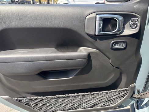 Used 2024 Jeep Wrangler Unlimited Rubicon 4xe AWD/4WD image 13
