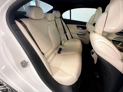Used 2025 Mercedes-Benz C 300 Sedan image 19