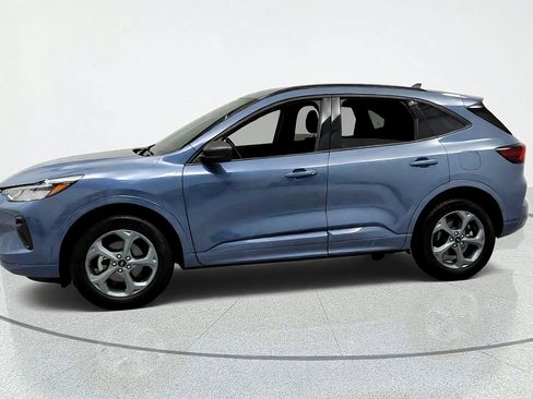 Used 2024 Ford Escape ST-Line w/ Tech Pack #1 AWD/4WD image 2
