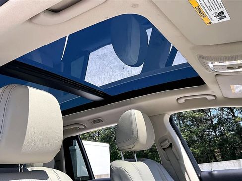 Used 2023 Mercedes-Benz GLS 450 4MATIC w/ AMG Line Exterior image 14