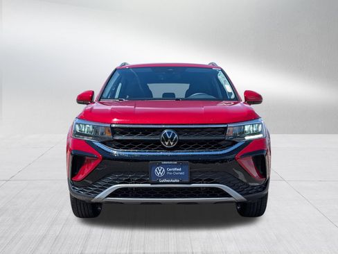 Certified 2024 Volkswagen Taos SE AWD/4WD image 2