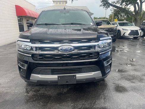 Used 2024 Ford Expedition Max Limited AWD/4WD image 9