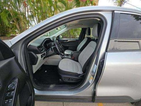 Used 2024 Ford Escape Active FWD image 3