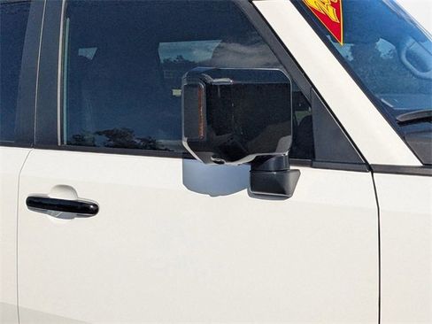 Used 2024 Toyota Land Cruiser image 23