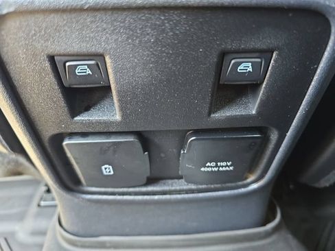 Certified 2023 Ford Bronco Wildtrak AWD/4WD image 37