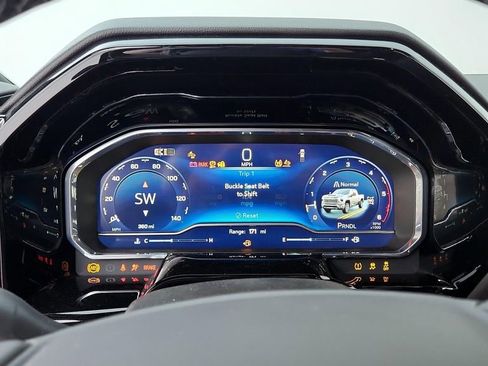 Used 2024 Chevrolet Silverado 2500 High Country w/ Technology Package AWD/4WD image 24