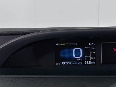 Used 2021 Toyota Prius Prime XLE FWD image 18