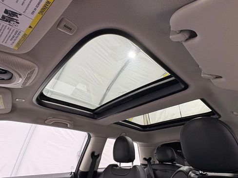 Used 2023 MINI Cooper SE image 35