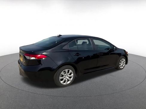 Used 2025 Toyota Corolla LE FWD image 12
