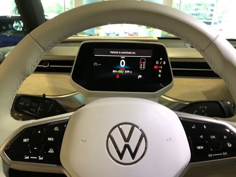 New 2025 Volkswagen ID. Buzz Pro S Plus image 20