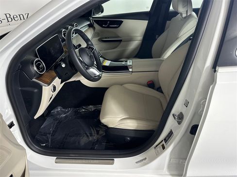 Certified 2025 Mercedes-Benz C 300 Sedan image 9