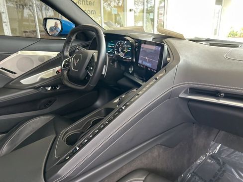 Used 2022 Chevrolet Corvette Stingray Preferred Cpe w/ 2LT image 21