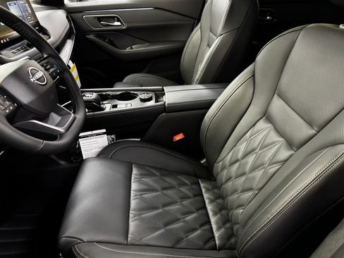 New 2026 Nissan Rogue Platinum AWD/4WD image 10