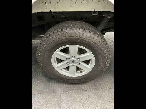 Used 2022 Ford F150 XL w/ Equipment Group 101A High AWD/4WD image 29