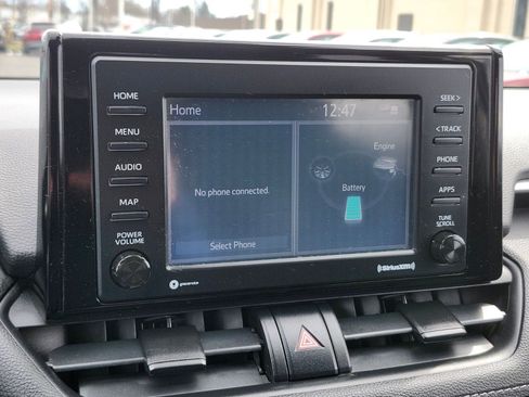 Used 2020 Toyota RAV4 LE w/ All Weather Liner Package image 20