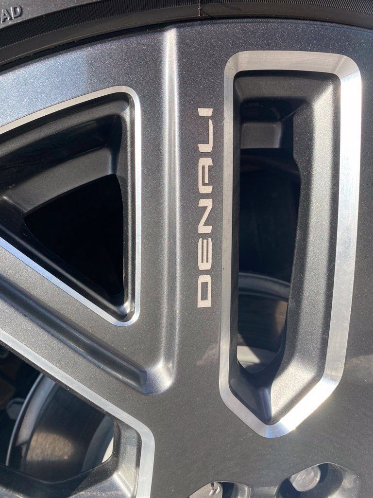 Used 2026 GMC Yukon Denali Ultimate AWD/4WD image 14