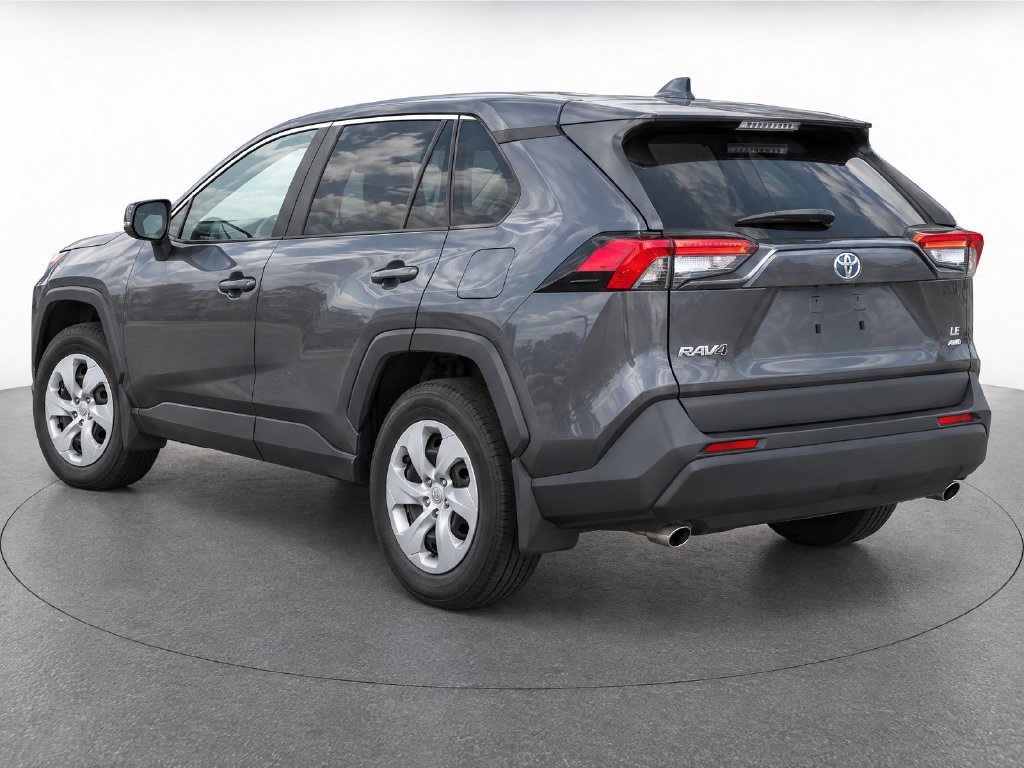 Used 2023 Toyota RAV4 LE AWD/4WD image 3