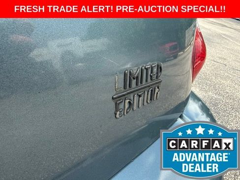 Used 2006 Chrysler PT Cruiser Limited FWD image 11