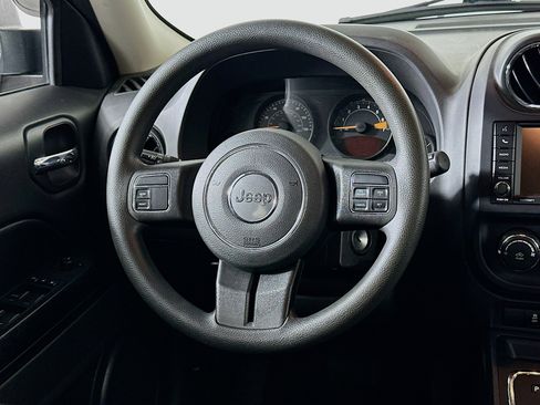Used 2016 Jeep Patriot Sport w/ Power Value Group FWD image 17