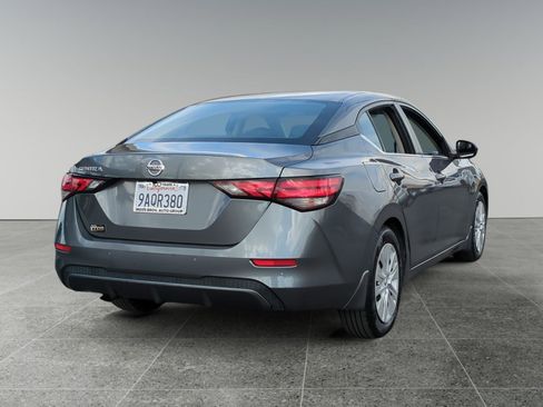 Used 2022 Nissan Sentra S image 5