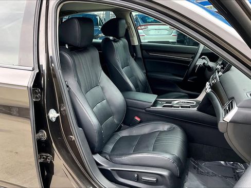 Used 2018 Honda Accord EX-L image 9