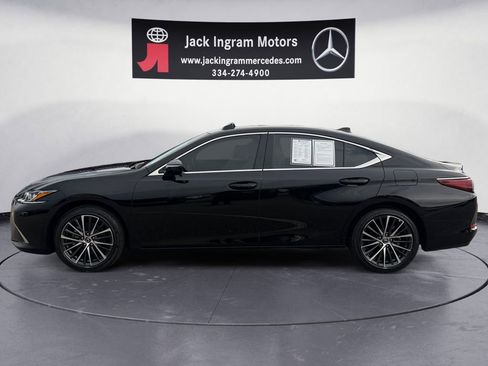 Used 2024 Lexus ES 350 w/ Premium Package FWD image 2