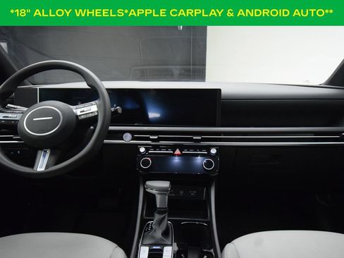 Used 2025 Hyundai Santa Cruz SEL AWD/4WD image 4