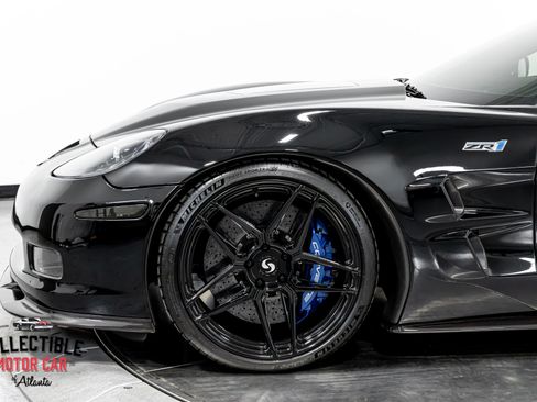 Used 2009 Chevrolet Corvette ZR1 w/ Preferred Equipment Group RWD image 39