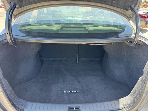 Used 2017 Nissan Sentra S FWD image 36