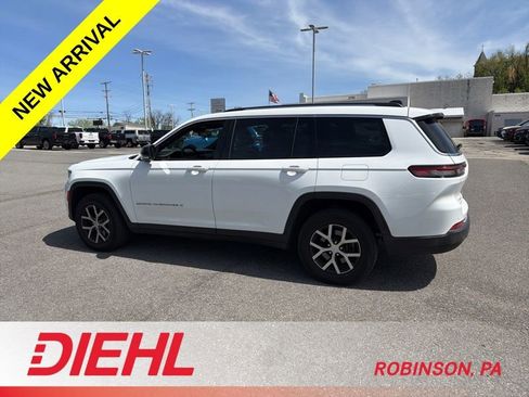 Used 2023 Jeep Grand Cherokee L Limited w/ Luxury Tech Group II AWD/4WD image 8