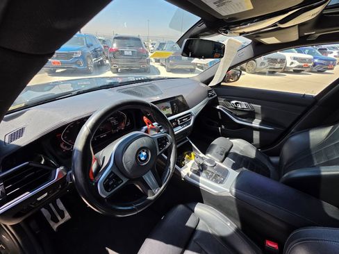 Used 2019 BMW 330i Sedan w/ M Sport Package RWD image 14