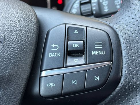 Used 2025 Ford Escape ST-Line FWD image 38