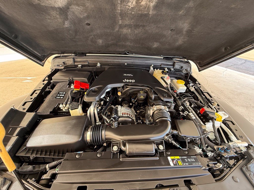 Used 2020 Jeep Wrangler Unlimited Sport AWD/4WD image 36
