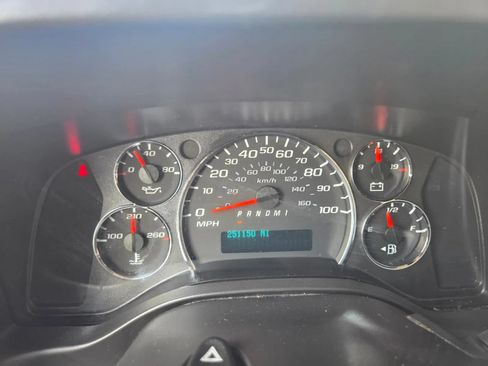 Used 2014 Chevrolet Express 3500 Extended RWD image 27