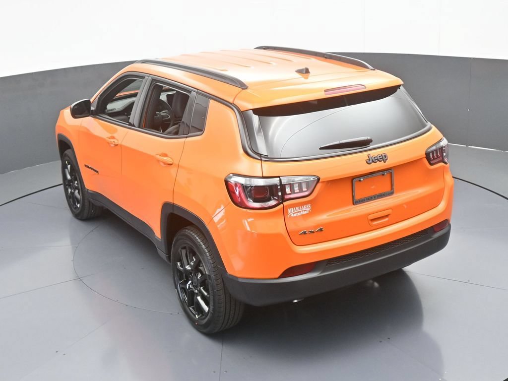 New 2026 Jeep Compass Latitude AWD/4WD image 42