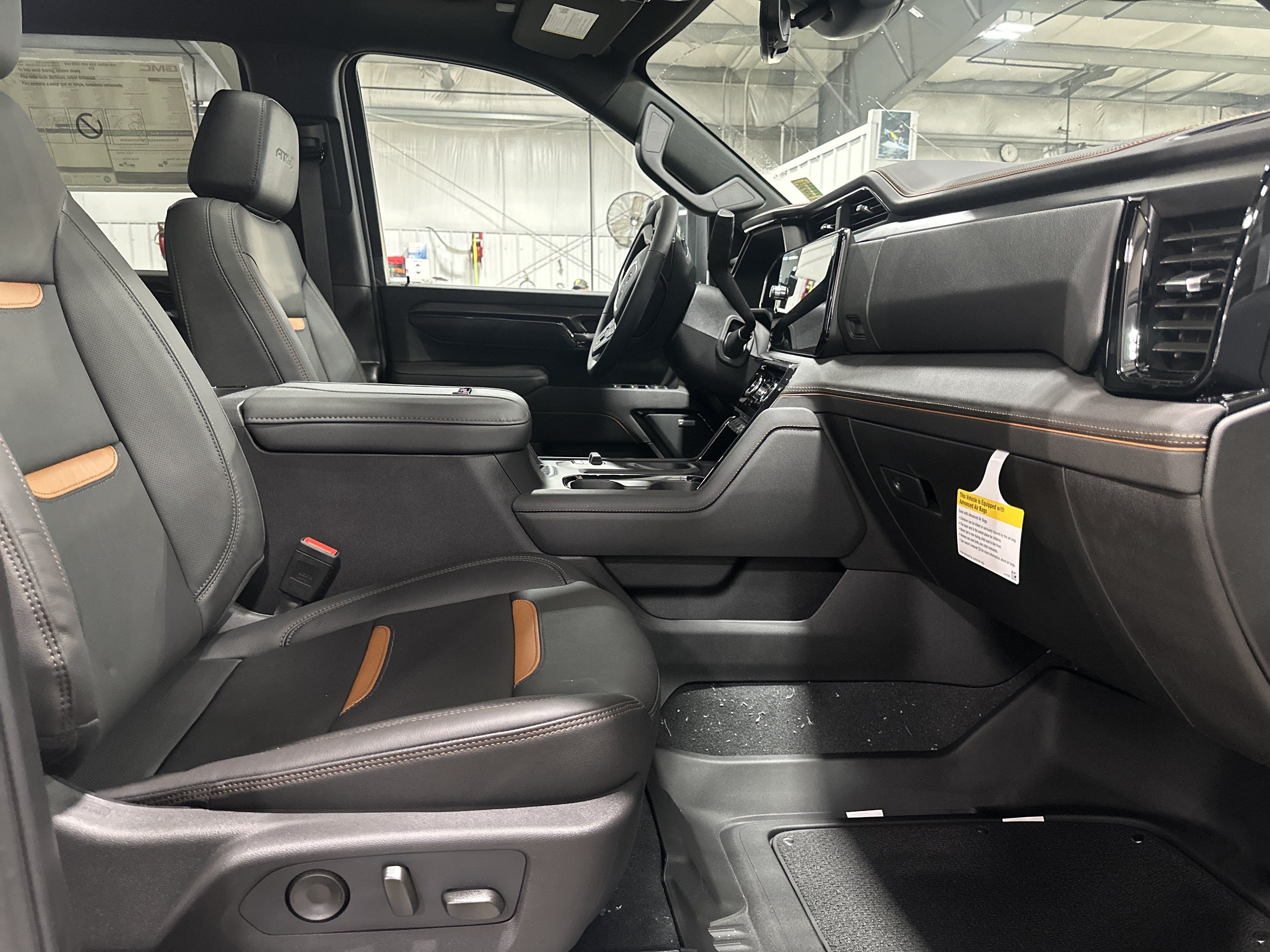 Used 2026 GMC Sierra 3500 AT4 w/ AT4 Premium Plus Package AWD/4WD image 15