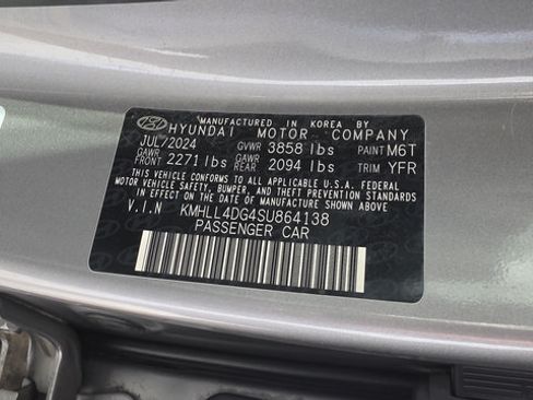 Used 2025 Hyundai Elantra SE FWD image 27