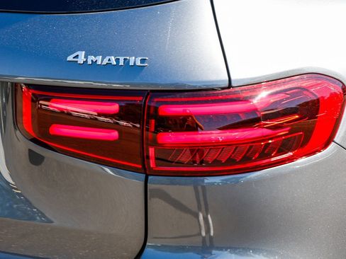 New 2026 Mercedes-Benz GLB 250 4MATIC image 8
