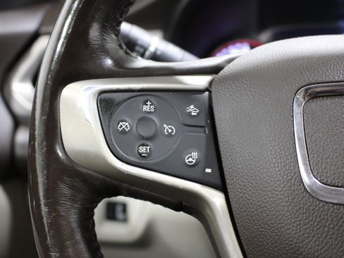 Used 2019 GMC Acadia Denali w/ Technology Package AWD/4WD image 13