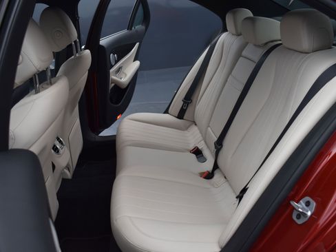 Used 2020 Mercedes-Benz E 350 Sedan image 22