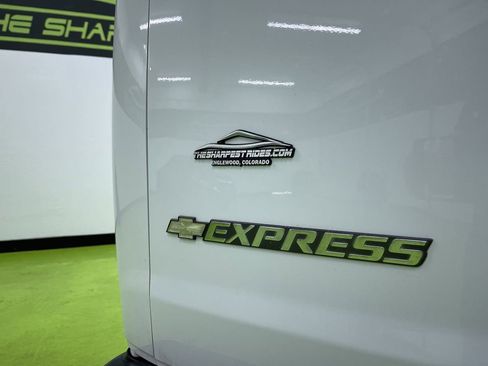 Used 2019 Chevrolet Express 2500 image 13