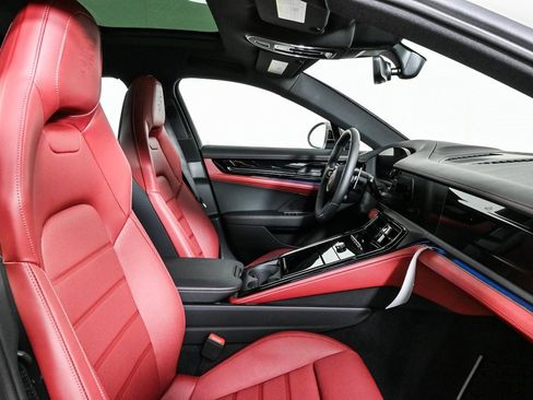New 2025 Porsche Panamera RWD image 24