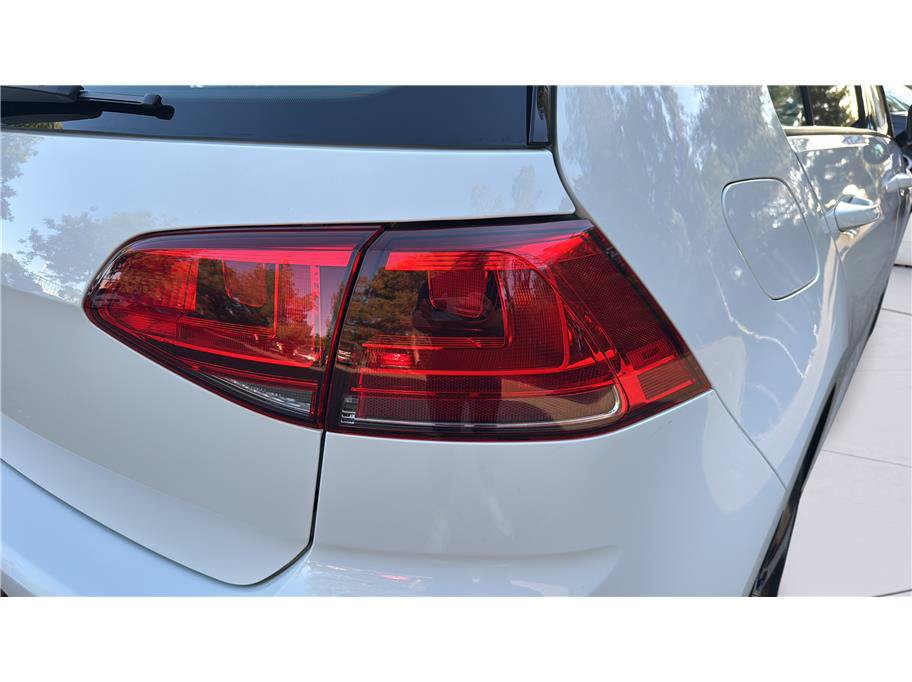 Used 2016 Volkswagen GTI SE FWD image 27
