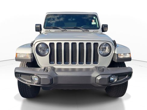 Used 2023 Jeep Wrangler Unlimited Sahara image 2