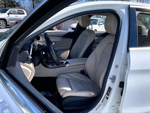 Used 2016 Mercedes-Benz C 300 Sedan image 8