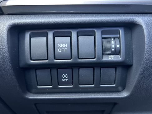 Used 2023 Subaru Forester Premium AWD/4WD image 30