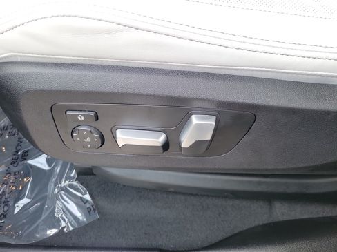 Used 2024 BMW X5 sDrive40i w/ Parking Assistance Package RWD image 13