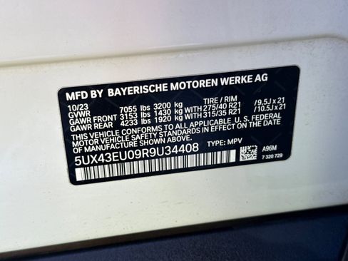 Certified 2024 BMW X5 xDrive50e w/ Parking Assistance Package image 40