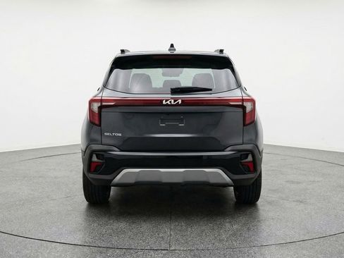 Used 2025 Kia Seltos S FWD image 6