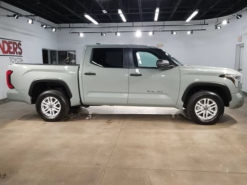 Certified 2025 Toyota Tundra SR5 AWD/4WD image 8
